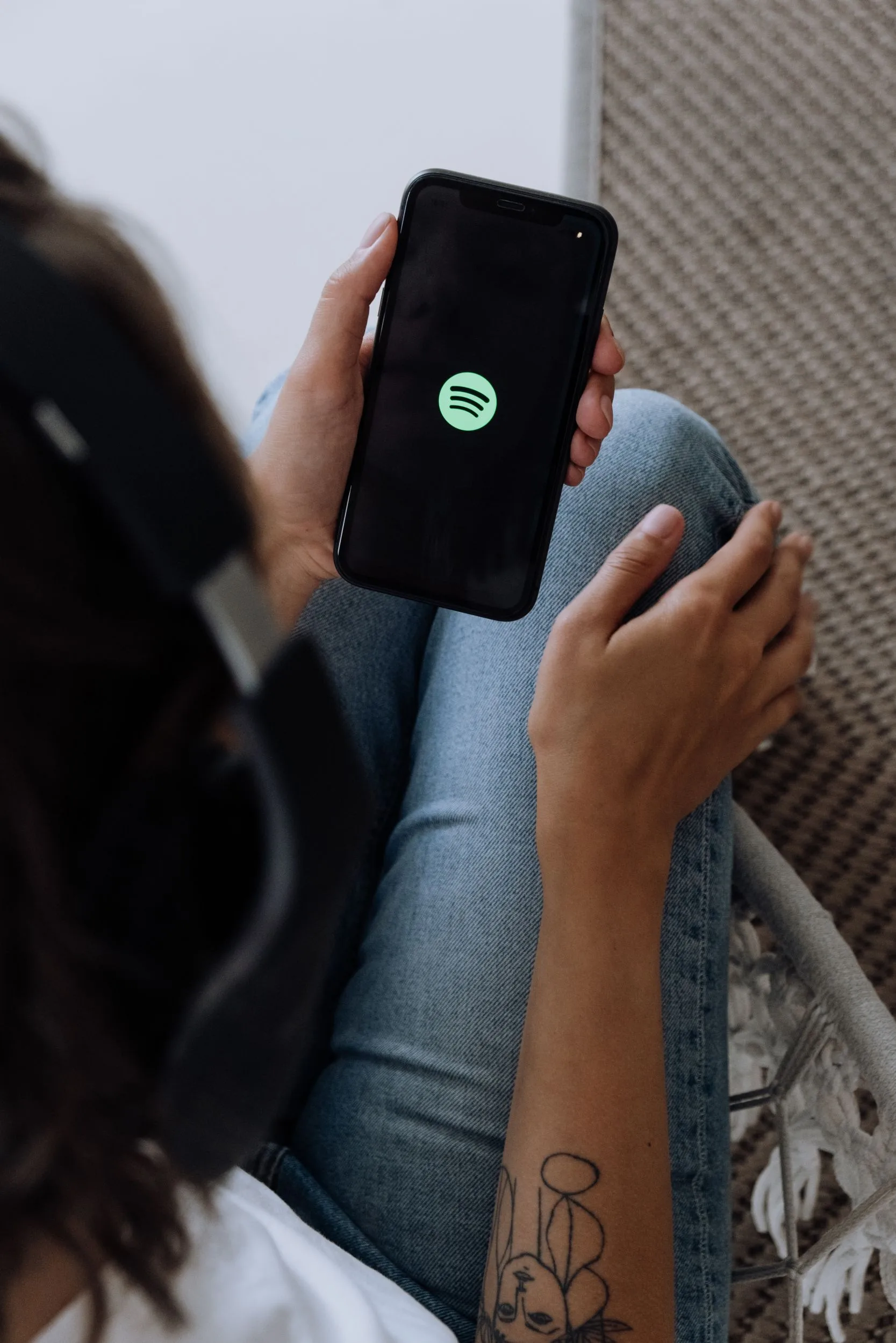 Are you allowed to use Spotify in your hospitality business?