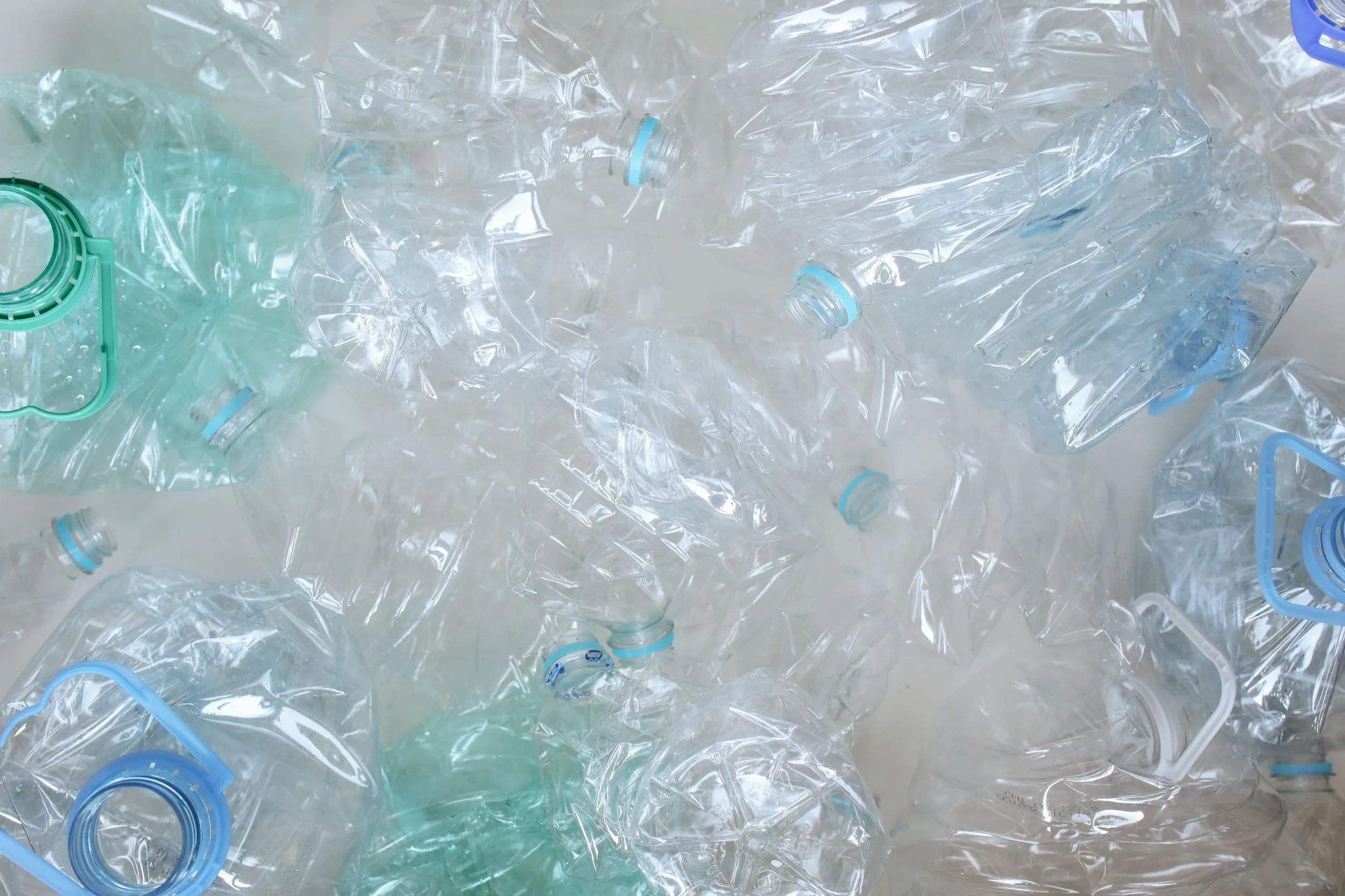 From July 1, extra surcharge on disposable cups and plastic containers.